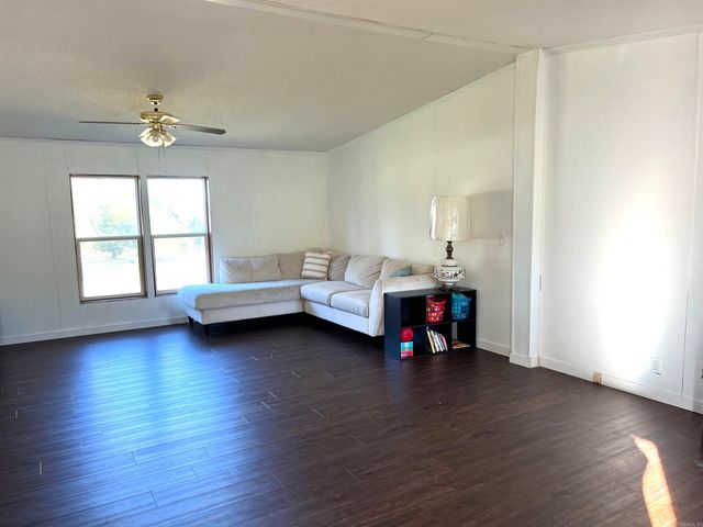 148 Johnston Road, Searcy, AR 72143