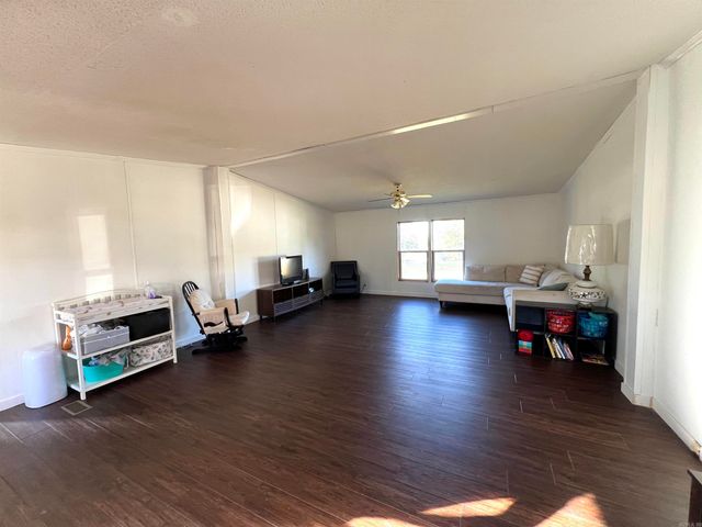 148 Johnston Road, Searcy, AR 72143