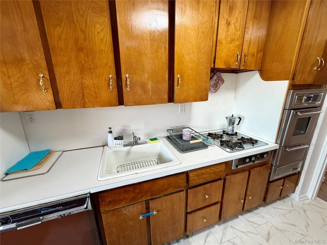 89-35 155 Avenue 4C, Howard Beach, NY 11414