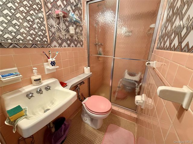 89-35 155 Avenue 4C, Howard Beach, NY 11414