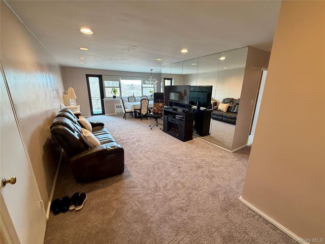 89-35 155 Avenue 4C, Howard Beach, NY 11414