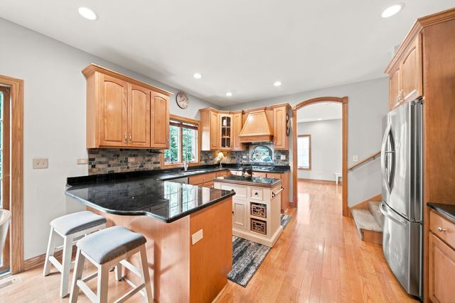 209 Linden Oaks Lane, New Lenox, IL 60451