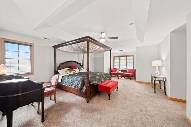 209 Linden Oaks Lane, New Lenox, IL 60451