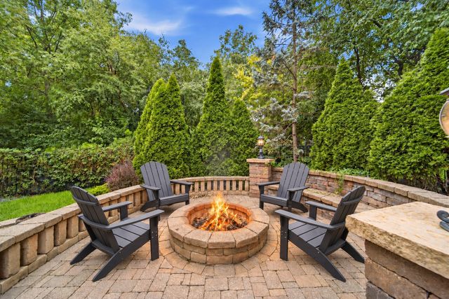 209 Linden Oaks Lane, New Lenox, IL 60451