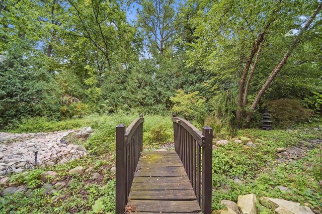 209 Linden Oaks Lane, New Lenox, IL 60451