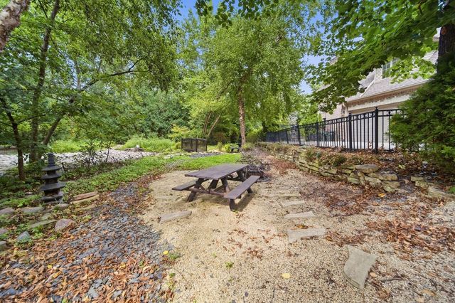 209 Linden Oaks Lane, New Lenox, IL 60451