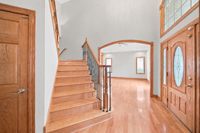 209 Linden Oaks Lane, New Lenox, IL 60451
