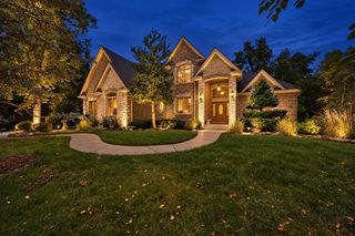 209 Linden Oaks Lane, New Lenox, IL 60451
