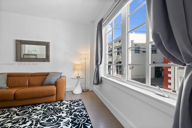 530 Ocean Dr 108, Miami Beach, FL 33139