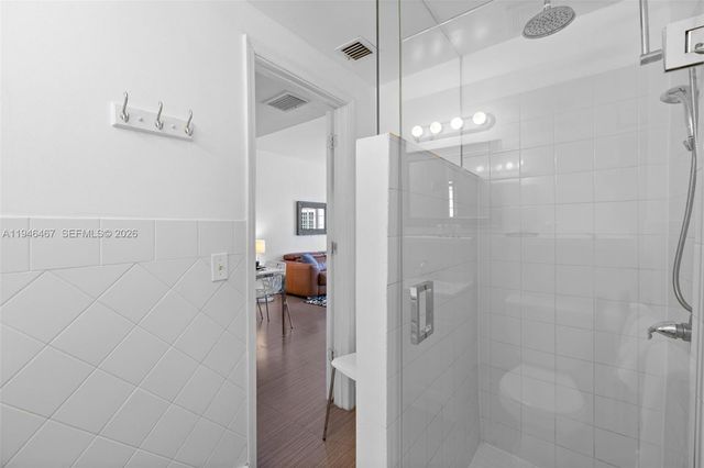 530 Ocean Dr 108, Miami Beach, FL 33139