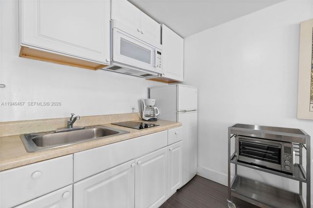 530 Ocean Dr 108, Miami Beach, FL 33139