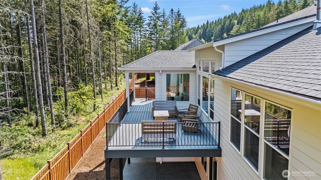 15709 210th Avenue E, Bonney Lake, WA 98391