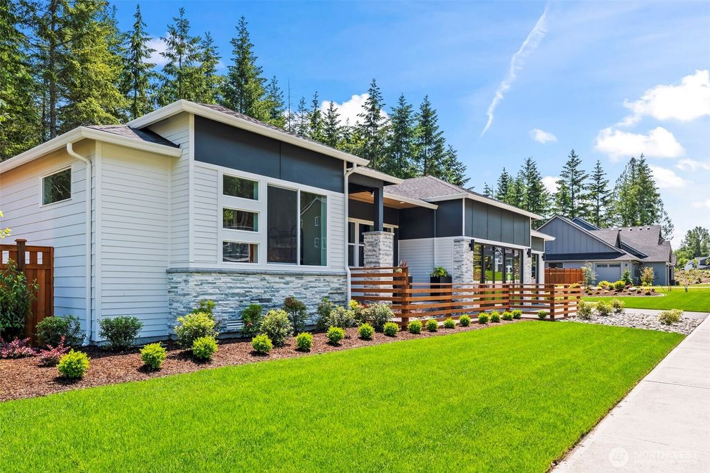 15709 210th Avenue E, Bonney Lake, WA 98391