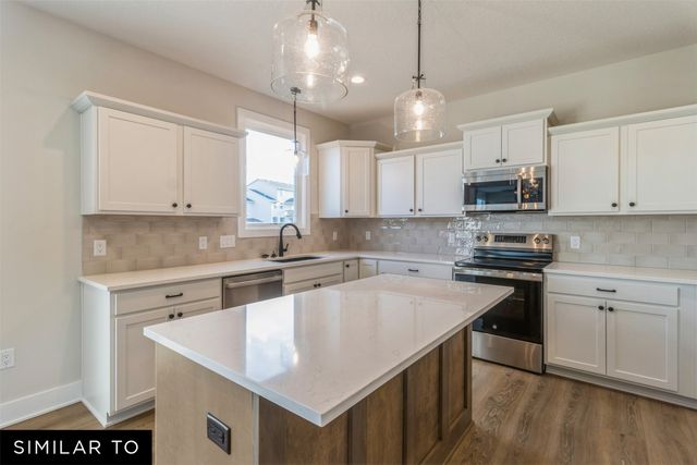 512 NE 59th Street, Ankeny, IA 50021