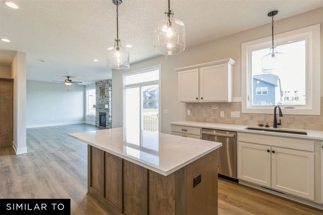 512 NE 59th Street, Ankeny, IA 50021