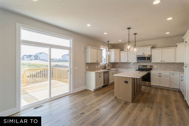 512 NE 59th Street, Ankeny, IA 50021