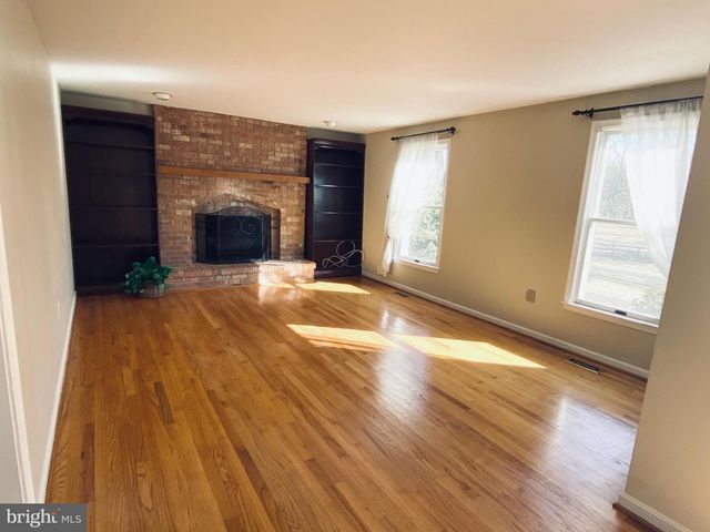 9701 GEORGETOWN PIKE, Great Falls, VA 22066