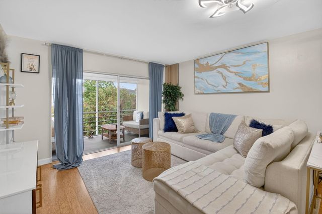 2340 SW 22nd Avenue 312, Delray Beach, FL 33445