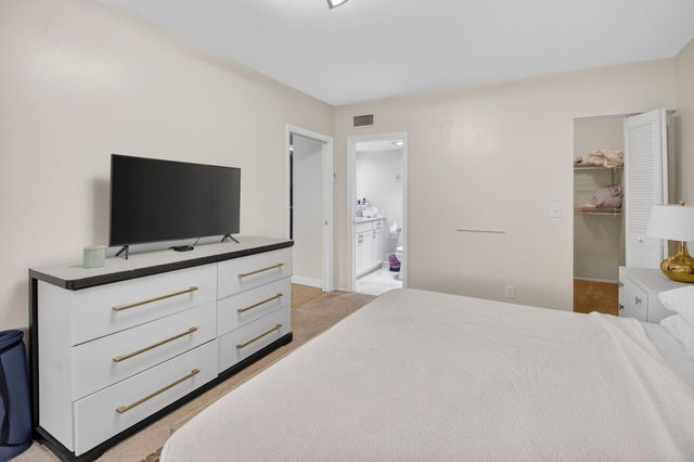 2340 SW 22nd Avenue 312, Delray Beach, FL 33445