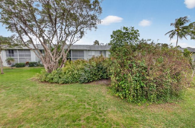 2340 SW 22nd Avenue 312, Delray Beach, FL 33445