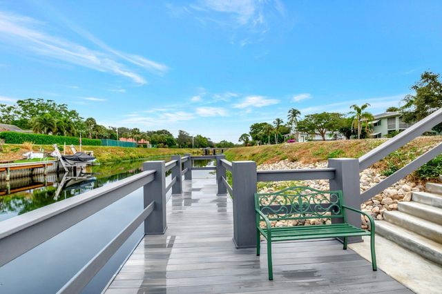 2340 SW 22nd Avenue 312, Delray Beach, FL 33445