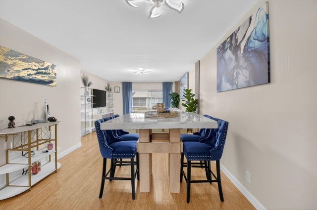 2340 SW 22nd Avenue 312, Delray Beach, FL 33445