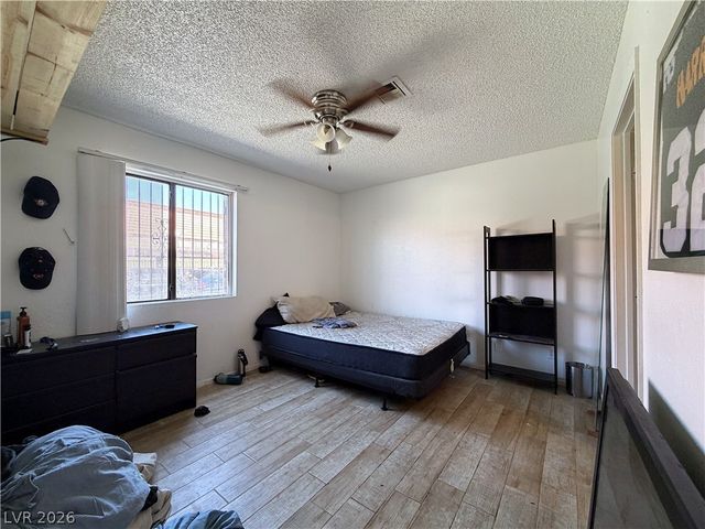 4300 North Lamont Street 236, Las Vegas, NV 89115