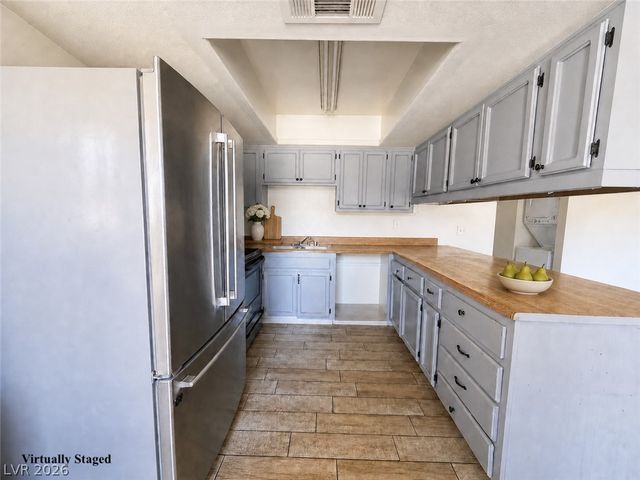 4300 North Lamont Street 236, Las Vegas, NV 89115