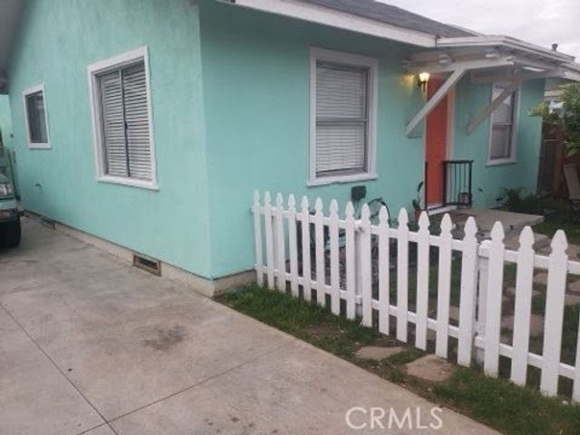 1067 N Norman Court, Long Beach, CA 90813