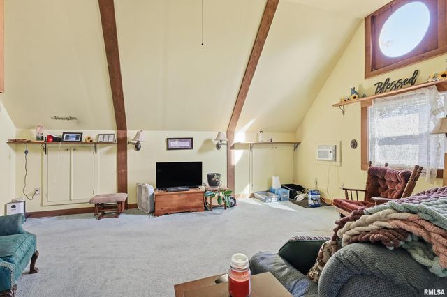 1322 27TH Avenue, Moline, IL 61265