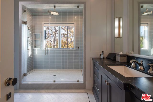 1580 Sorrento Drive, Pacific Palisades (los Angeles), CA 90272