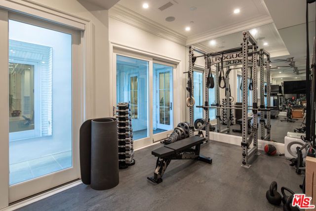 1580 Sorrento Drive, Pacific Palisades (los Angeles), CA 90272