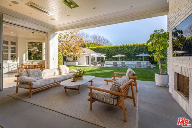 1580 Sorrento Drive, Pacific Palisades (los Angeles), CA 90272