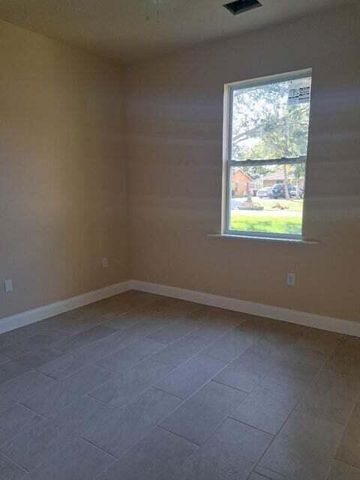 301 SE Bayview Terrace, Port St. Lucie, Port St Lucie, FL 34983