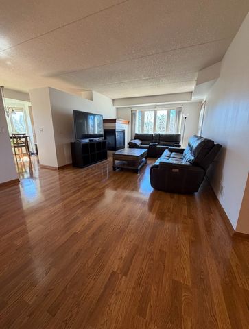 16001 S 88th Avenue 202, Orland Park, IL 60462