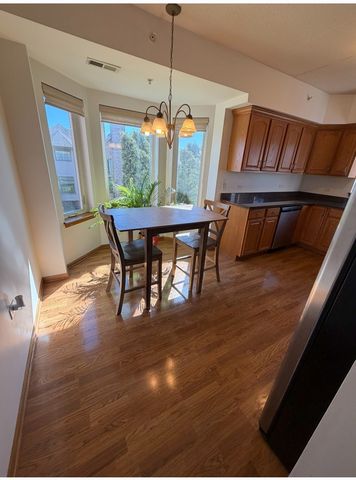 16001 S 88th Avenue 202, Orland Park, IL 60462