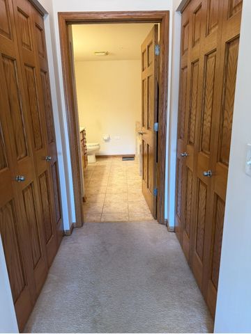 16001 S 88th Avenue 202, Orland Park, IL 60462