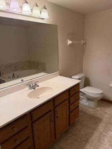 16001 S 88th Avenue 202, Orland Park, IL 60462