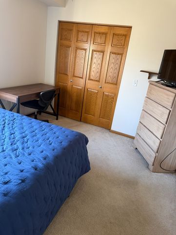 16001 S 88th Avenue 202, Orland Park, IL 60462