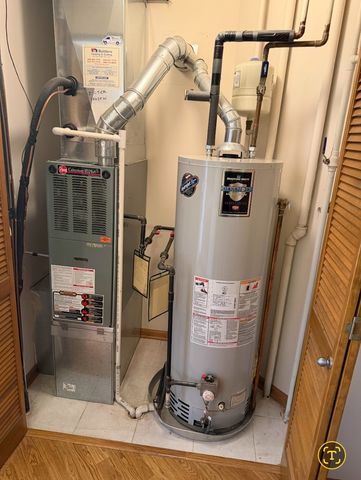 16001 S 88th Avenue 202, Orland Park, IL 60462