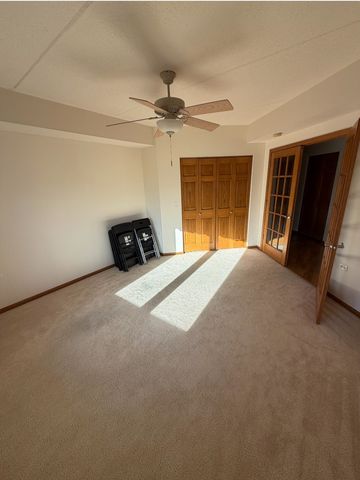 16001 S 88th Avenue 202, Orland Park, IL 60462