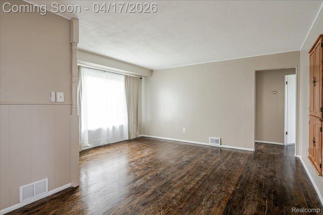 1406 W River Park Drive, Inkster, MI 48141