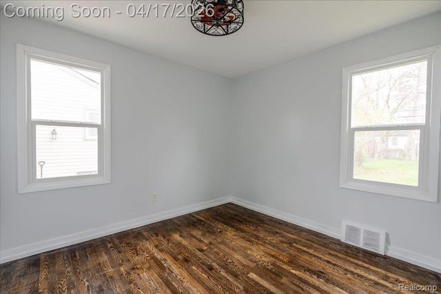 1406 W River Park Drive, Inkster, MI 48141