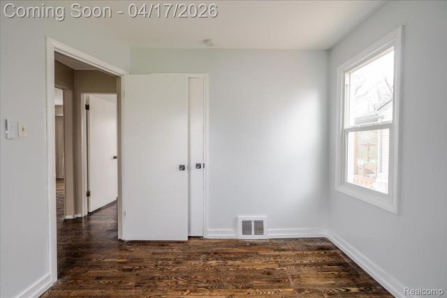 1406 W River Park Drive, Inkster, MI 48141