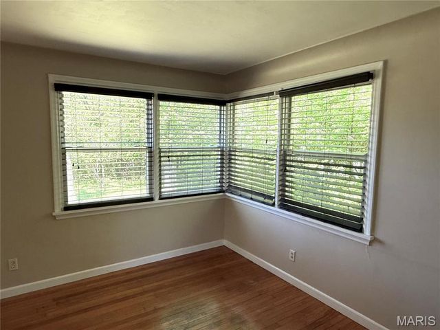 17042 Manchester Road, Wildwood, MO 63040