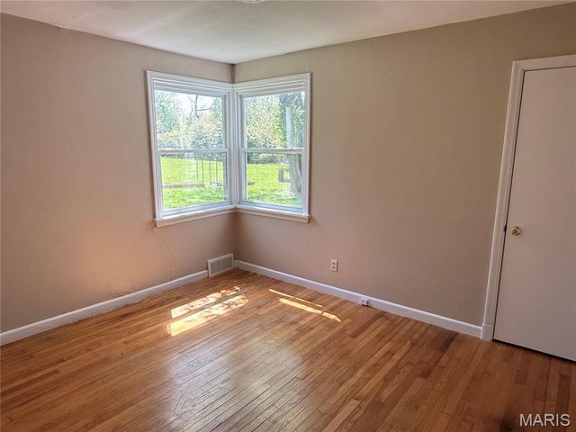 17042 Manchester Road, Wildwood, MO 63040
