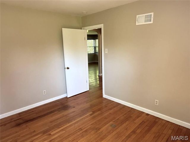 17042 Manchester Road, Wildwood, MO 63040