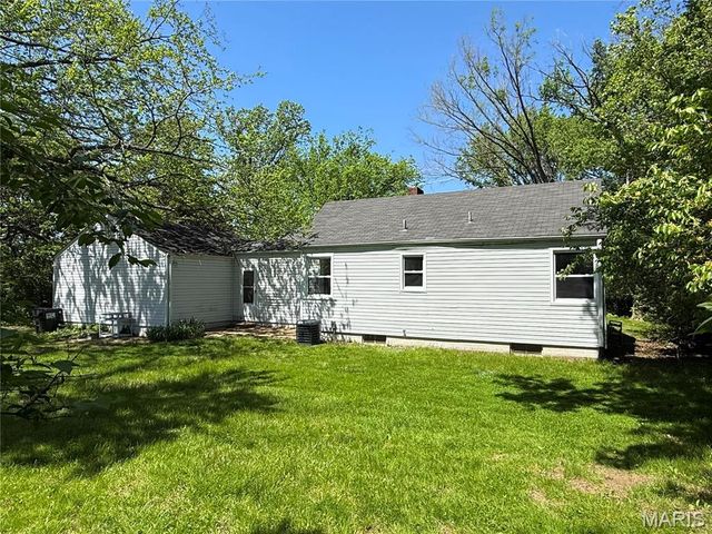 17042 Manchester Road, Wildwood, MO 63040