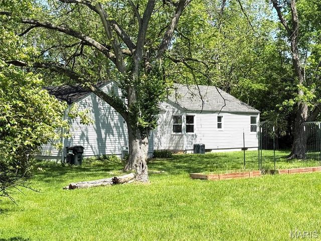 17042 Manchester Road, Wildwood, MO 63040