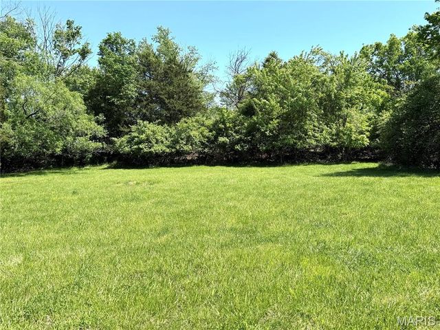 17042 Manchester Road, Wildwood, MO 63040